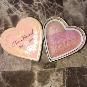 🍑Too Faced Sweetheart Blush. Shade Peach Beach🏖